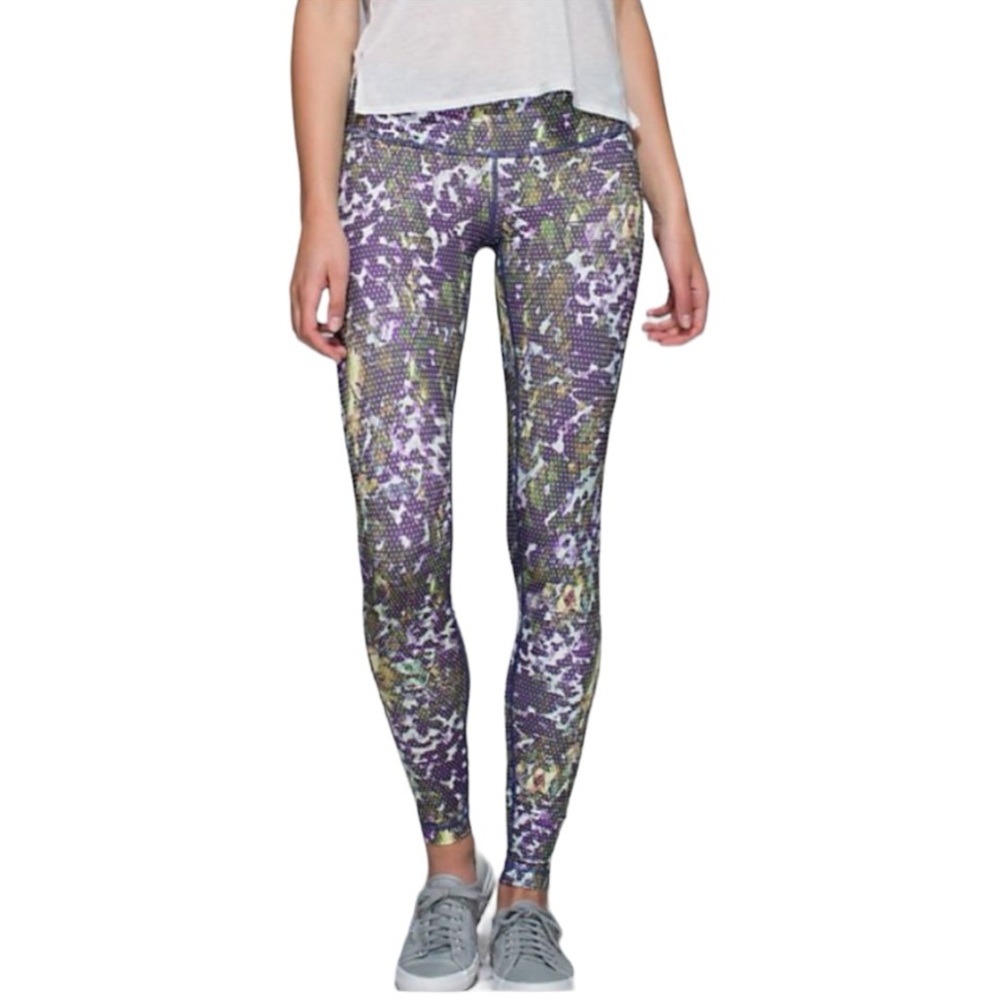 Lululemon Athletica multi color leggings size 4